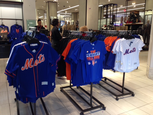 Mets merchandise flying off the shelves as team heads to World Series -  ABC7 New York